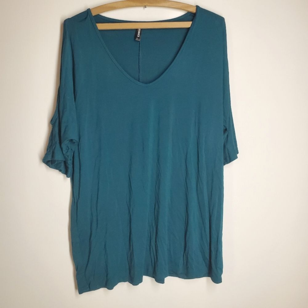 Allegrace Teal Women's Shirt with Cutouts in the Sleeves.  Size 1X